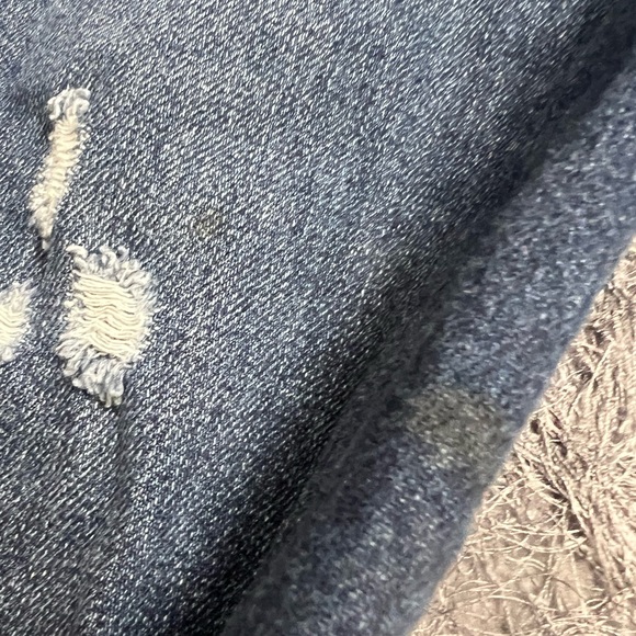 Distressed High Waisted Jeans! - Picture 10 of 13